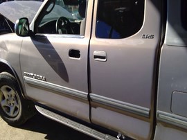 2001 TOYOTA TUNDRA, SR5 MODEL, EXTD CAB, 4.7L, AT, 4WD.  Z25206